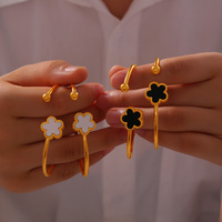 Pulsera italiana de acero inoxidable 2025, brazaletes de trébol de cinco hojas chapados en oro de 18 quilates, pulsera de concha ajustable impermeable para mujer