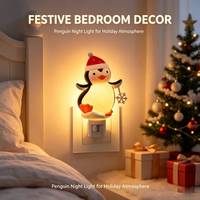 Veilleuse LED Mignonne Pingouin de Noël à Brancher, en ABS, Taille Moyenne, Éclairage Décoratif, Lumière Douce et Chaude pour la Maison et la Chambre, Idéale pour les Fêtes