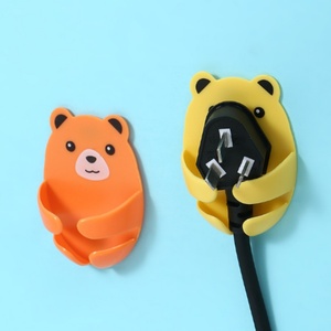 <span class=keywords><strong>Crochet</strong></span> de fixation sans perçage, support de rangement de cuisine, support de prise électrique, support de prise en forme de petit ours, <span class=keywords><strong>crochet</strong></span> de dessin animé - Product Image 1