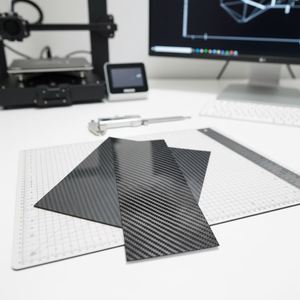 Láminas de Fibra de Carbono 3K de Alta Pureza Cortadas con CNC Personalizadas |   5 mm de grosor |   Acabado brillante/mate |   Guangdong |   Dimensiones Personalizables | - Product Image 3
