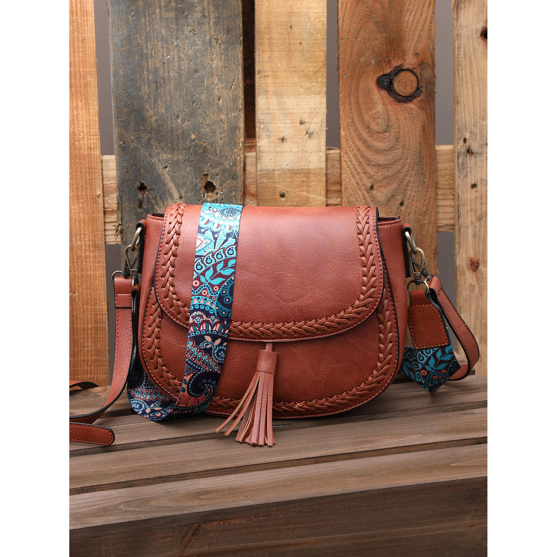 PG119 สีน้ำตาลแดงพร้อมสายสะพายสีน้ำเงิน