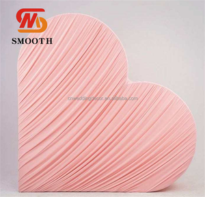 Arco Nuziale Liscio con Decorazione a Cuore, Design Artistico, Sfondo in Tessuto, Struttura in Metallo, Copertura in Tessuto Fai-da-te - Product Image 3