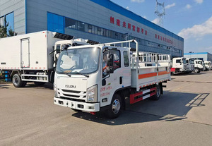 Camión de Carga ISUZU con Chasis de 2 Toneladas 4*2 para el Transporte de Mercancías Peligrosas - Product Image 2