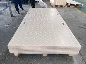 Plaques de protection de sol temporaires <span class=keywords><strong>en</strong></span> PE de haute qualité 4x8 pieds pour machines lourdes et pelouses - Product Image 4