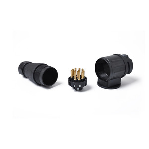 Conector de remolque impermeable de 13 pines y 12V, macho, de plástico negro con contactos dorados, estándar Mo-167 para luz de remolque - Product Image 1