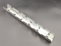 Accessoires pour plaques de plâtre : Profilés en acier galvanisé pour cloisons sèches, montants métalliques, rails, Omega, C/U, profilés de fixation, et profilés de charpente légère en acier