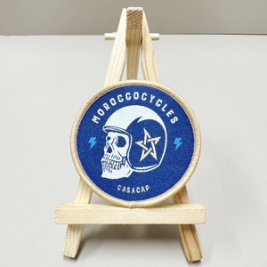 Patch tissé personnalisé spectaculaire fer sur support pour uniformes coupe thermique et marque professionnelle auto-adhésive - Product Image 5