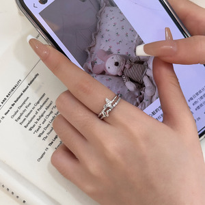 Anillo de Plata de Ley S925 con Diseño de Mariposa, Engaste Pavé, Joyería Fina para Uso Diario de Mujer - Product Image 1