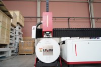 Machine de découpe laser CNC haute précision 3KW pour la découpe de tubes, de plaques et de tôles en acier