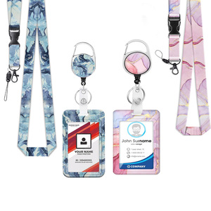 Cordón para tarjeta de acceso rosa con diseño de rombos, soporte para credencial de identificación de empleado, llavero retráctil, patrón azul mármol - Product Image 1