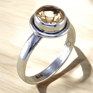 Citrine Gemstone 925 bagues en argent Sterling avec Design Original fait à la main bijoux fins personnalisés pour les femmes en gros en vrac - Product Image 1