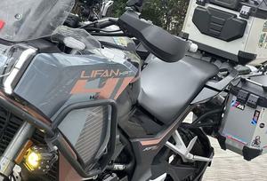 Lifan KPT400 3-Case Edition - 400cc bicylindre ADV vélo ABS + TCS usine bagages - Product Image 4