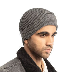 Bonnes affaires : Bonnets tricotés personnalisables avec logo, unis, pour homme et femme, avec revers, disponibles en différentes tailles - Product Image 1