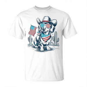 Camiseta patriótica con diseño del 4 de julio, diseño de bandera de Estados Unidos, perro teckel vaquero - Product Image 2