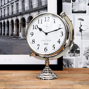 2025 nouveauté horloge de bureau moderne en acier inoxydable pour décor de salon - Product Image 1