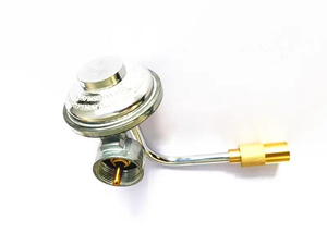 Plancha Blackstone de 17/22 pulgadas con regulador de gas de tanque de propano de 1 libra - Product Image 3