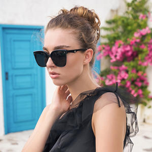 Lunettes de soleil polarisées Tr90 de style coréen, unisexes, anti-éblouissement, monture carrée, protection UV400, pour l'extérieur - Product Image 3