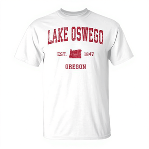 Camiseta con estampado rojo vintage de Lake Oswego Oregon, establecida en 1847 - Product Image 2