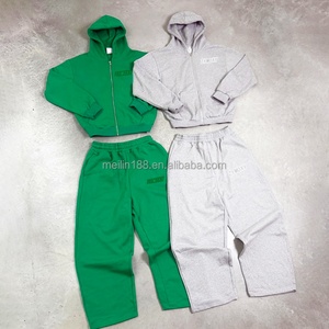 Ensemble de survêtement personnalisé en molleton technique pour hommes, coupe oversize, épais et ample, avec pantalon de survêtement et sweat à capuche zippé, modèle vierge pour fabricant - Product Image 1