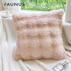 Nordique minimaliste lumière luxe <span class=keywords><strong>lapin</strong></span> ciseaux grille taie d'oreiller couverture en peluche <span class=keywords><strong>lapin</strong></span> cheveux luxe crème Style oreiller housse de coussin - Product Image 4