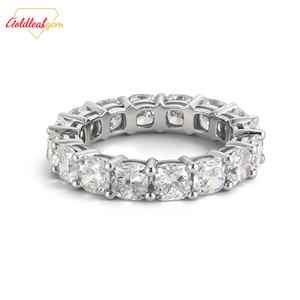 Anillo de Joyería Goldleaf con Certificado IGI, Oro Blanco de 9K, Corte Cojín de 4*4mm, Diamante Cultivado en Laboratorio DEF VVS - Product Image 1