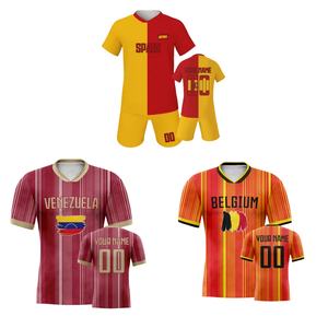 Erkek ve Çocuk Futbol Eşofman Takımı, %100 Polyesterden Üretilmiş Tişört ve Şortlu Antrenman Kıyafetleri - Product Image 1