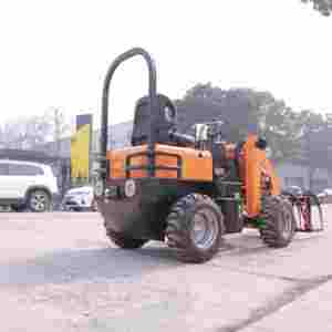 Mini-chargeuse sur pneus électrique 4x4 5000W avec système hydraulique Hengli, godet de 0,3 m³, chargeuse compacte haute performance pour la construction et l'agriculture - Product Image 3