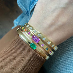 กำไลข้อมือทองเหลืองสีรุ้งงานครบรอบประดับเพชรมรกตและไพลิน - Product Image 5