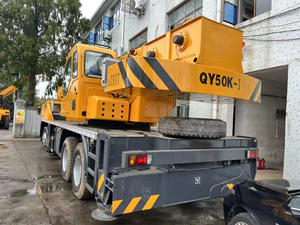 Grúa Hidráulica Usada Premium de 50 Toneladas con Motor Weichai Nacional II/III, Pluma Telescópica y Brazo para Operaciones de Elevación Pesada - Product Image 4