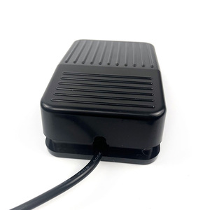 Pedal de pie para tatuajes, interruptor de encendido/apagado para kit de máquina de tatuajes y accesorios para estudio de tatuajes - Product Image 4