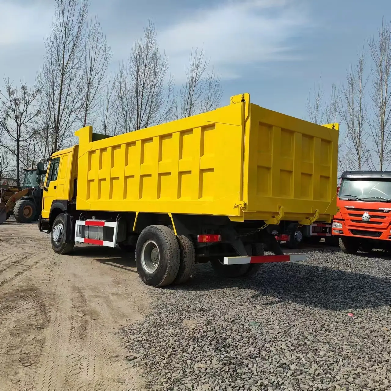 SINOTRUK HOWO 4x2 6x4 8x4 kamyon Euro 3 150 - 250hp iyi durumda satılık yüksek kaliteli damperli kamyon