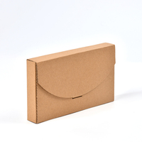 Boîte d'emballage en carton kraft écologique personnalisée avec logo, style enveloppe, avec lamination mate et gaufrage pour livres et cartes