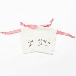 Sac à cordon personnalisé en coton biologique recyclé pour chaussures, vêtements, huiles essentielles, shampoing, dentifrice, cadeaux - Polyvalent et indispensable - Product Image 1