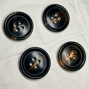 Botones de Cuerno de Búfalo Negro Natural de 29 mm, 44L, 4 Agujeros, Línea Blanca Brillante, Botones de Costura para Abrigos y Chaquetas - Product Image 1