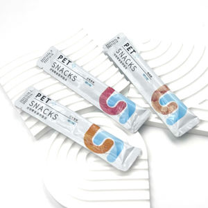 Alimento Húmedo Orgánico para Gatos de 15g, Delicioso Sabor a Pollo y Res, Alto en Proteínas, Certificado Seguro para Mascotas, Incluye Premios para Perros, Snacks Fabricados - Product Image 1