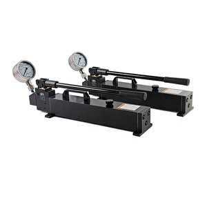 Pompe manuelle industrielle ultra haute pression VHP-3500, conception à simple action, alternative à la pompe tendeuse de boulons ENERPAC - Product Image 1