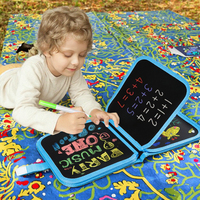 Livre de gribouillage effaçable en plastique 6,5 pouces, jouets d'activités pour enfants et tout-petits, blocs de dessin réutilisables, stylos à aquarelle, tablette d'écriture préscolaire