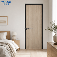 Porte de chambre en WPC nordique, grain de bois érable clair, pour intérieurs d'appartements