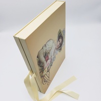 Boîte en carton de haute qualité personnalisée pour chocolat, avec dessus et base, ruban décoratif et nœud pour emballage cadeau de chocolat