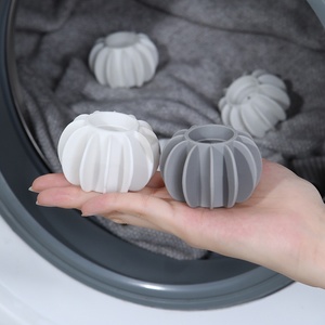 Palla in silicone per lavatrice, anti-groviglio per pulsatore, previene l'annodamento dei vestiti e rimuove le macchie - Product Image 3