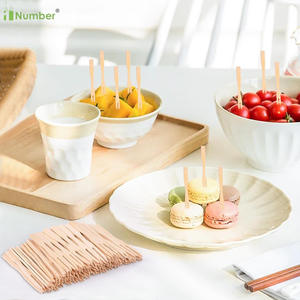 Brochettes et fourchettes à fruits jetables en bambou – Outil de cueillette de fruits au design moderne pour usage domestique et commercial - Product Image 4