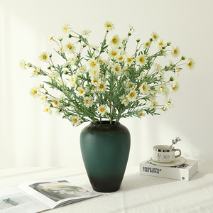 Fleur artificielle en soie, marguerite, tige unique, en plastique et tissu, pour décoration de maison et de mariage - Product Image 2