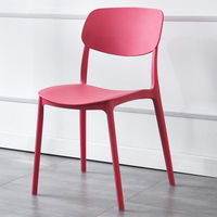 Chaises et tabourets de restaurant d'extérieur modernes et contemporains en PP, légers, écologiques, durables, pour usage commercial, villa, salon