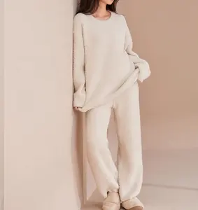 슈퍼 소프트 100% 폴리에스터 마이크로 겨울 푹신한 잠옷 푹신한 라운지 잠옷 숙녀 침실 가정 옷 여성 세트