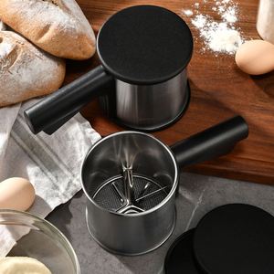 Tamis à farine manuel en acier inoxydable noir de qualité supérieure, design personnalisé, utilisable au micro-ondes, emballage en polybag pour la pâtisserie - Product Image 2