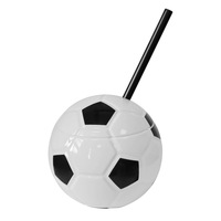 Gobelet réutilisable en PP en forme de ballon de football avec couvercle et paille, qualité alimentaire, résistant à la chaleur, compatible eau bouillante, étanche, personnalisable, pour fête, pour enfant