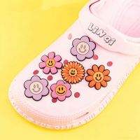 Aksesoris Sepatu PVC Motif Bunga Warna-warni, Hiasan Sepatu DIY Grosir, Aksesoris Sepatu Daisy Sunflower untuk Clogs Sandal, Hadiah