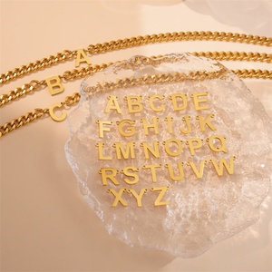 Collar de Cadena Cubana de Acero Inoxidable Personalizado con Colgante de 26 Letras, Joyería Minimalista Unisex Casual/Deportiva al por Mayor - Product Image 2
