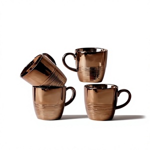 Juego de Tazas Moscow Mule de Estilo Americano con Diseño Martillado BS International, Capacidad de 450 ml, Acero al Carbono Ecológico - Product Image 4