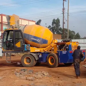 Truk beton mixer dengan pengangkat lumpur mixer beton truk harga mesin beton mixer